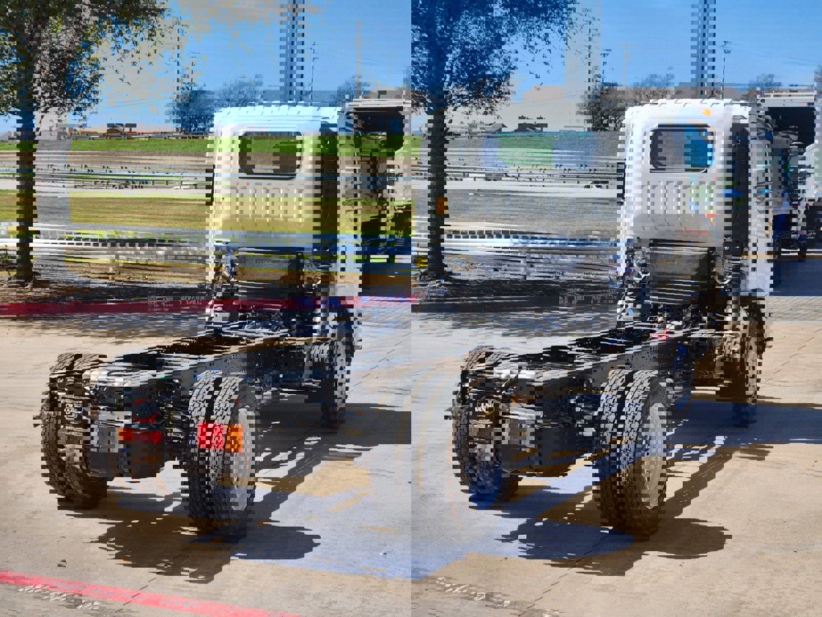New 2025 Chevrolet Low Cab Forward 5500XG image 12