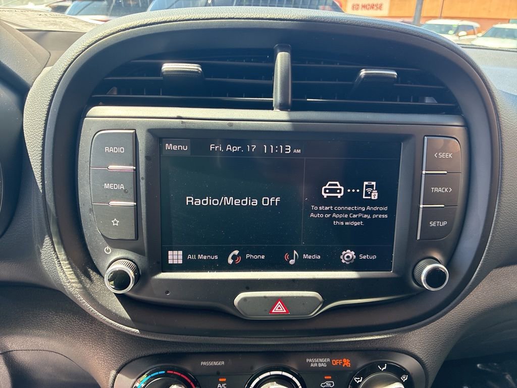 Used 2025 Kia Soul LX image 29