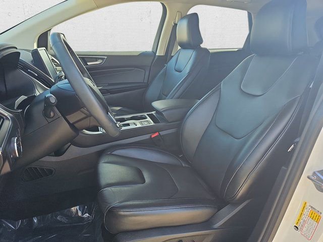 Used 2022 Ford Edge Titanium image 15