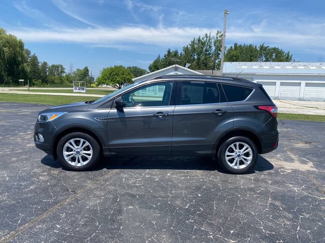 Used 2018 Ford Escape SE FWD image 2