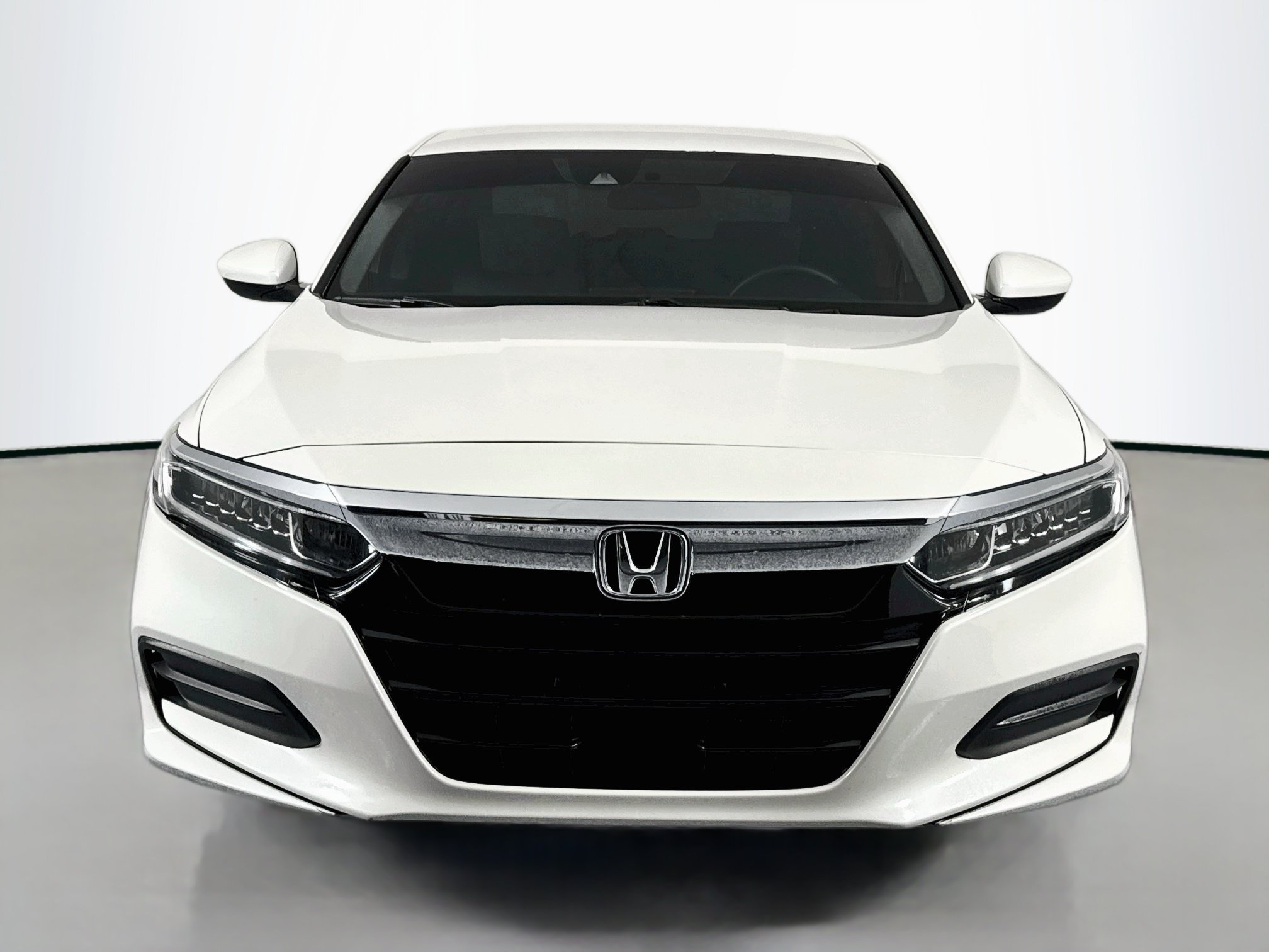 Certified 2018 Honda Accord LX image 2
