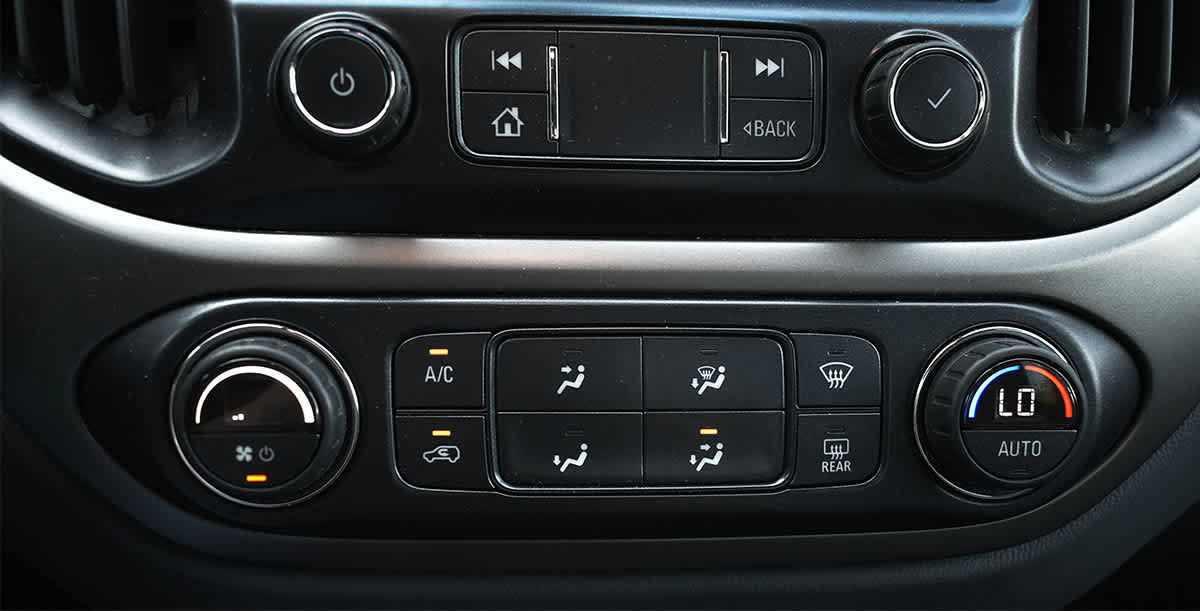 Used 2019 Chevrolet Colorado Z71 AWD/4WD image 17