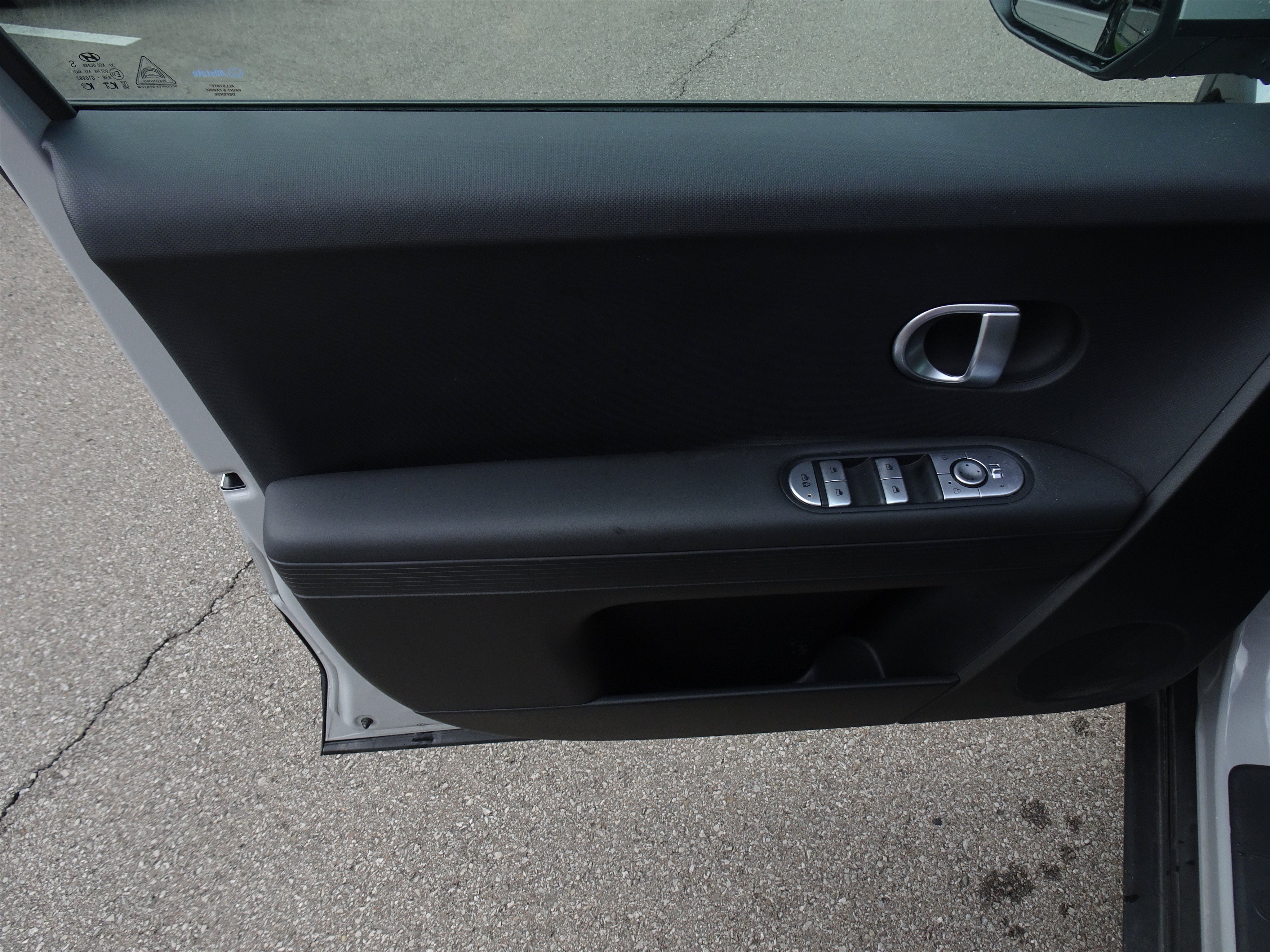 Used 2023 Hyundai Ioniq 5 SE RWD image 12