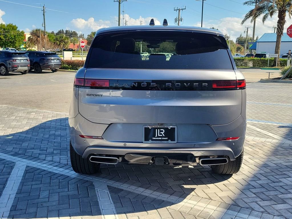 Certified 2025 Land Rover Range Rover Sport Dynamic SE image 4