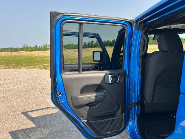 New 2025 Jeep Gladiator Sport image 36