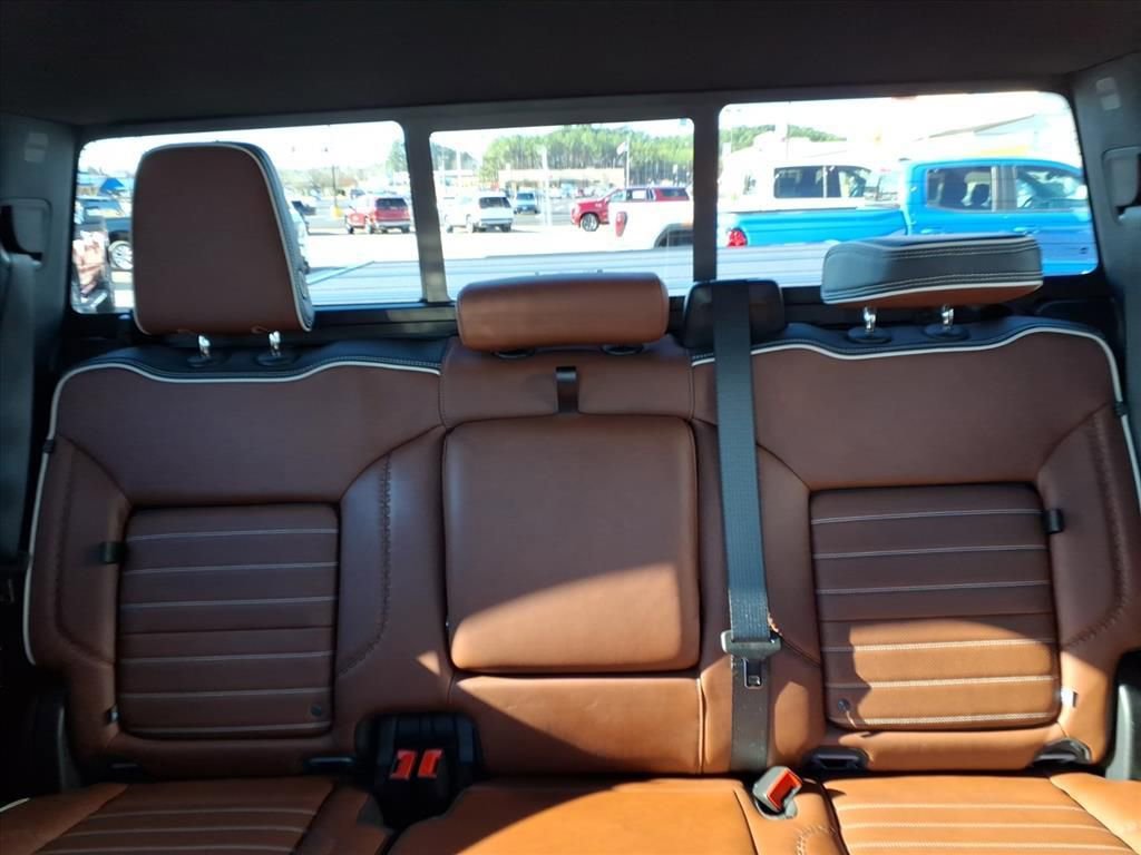 Used 2025 GMC Sierra 1500 Denali Ultimate image 18
