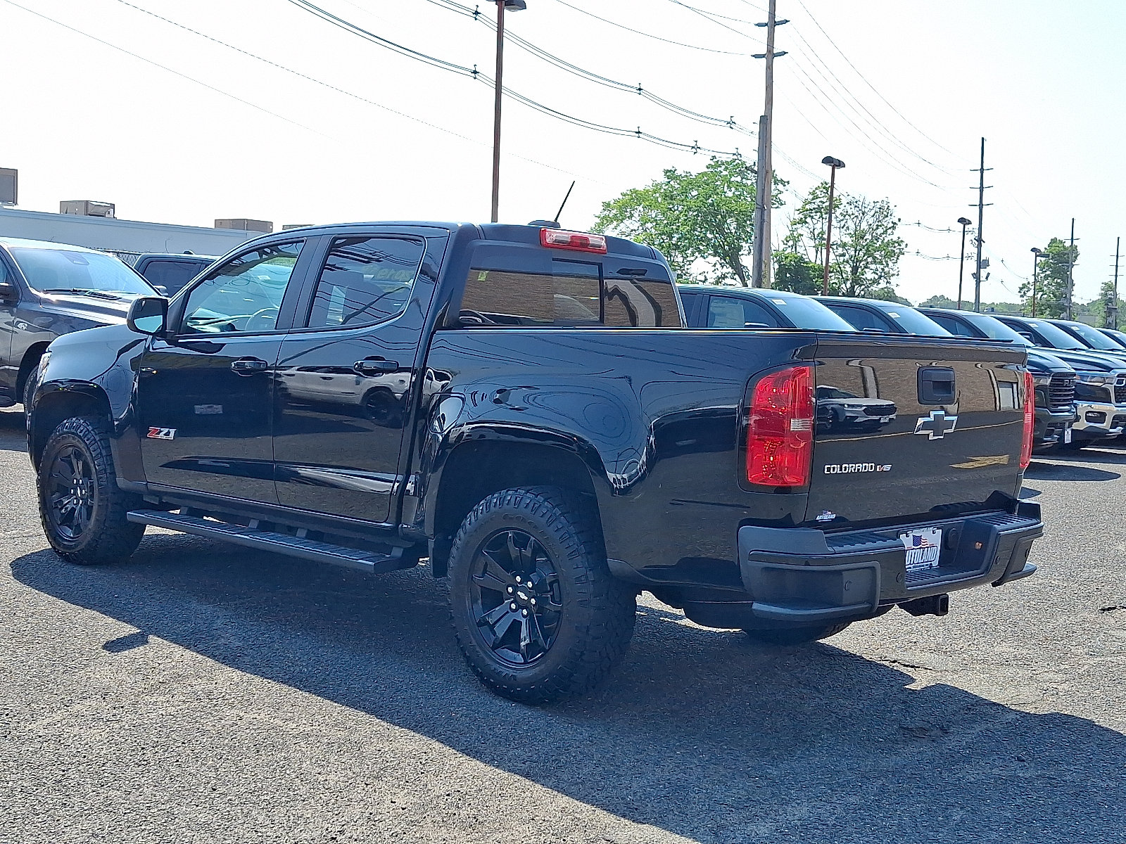 Used 2019 Chevrolet Colorado Z71 w/ Z71 Midnight Edition AWD/4WD image 5