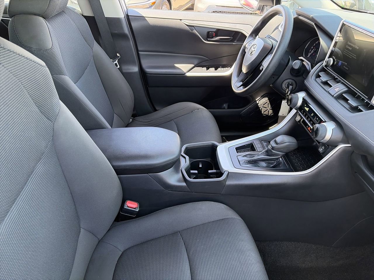 Used 2024 Toyota RAV4 LE FWD image 11