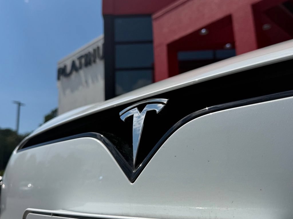 Used 2022 Tesla Model S Plaid AWD/4WD image 5