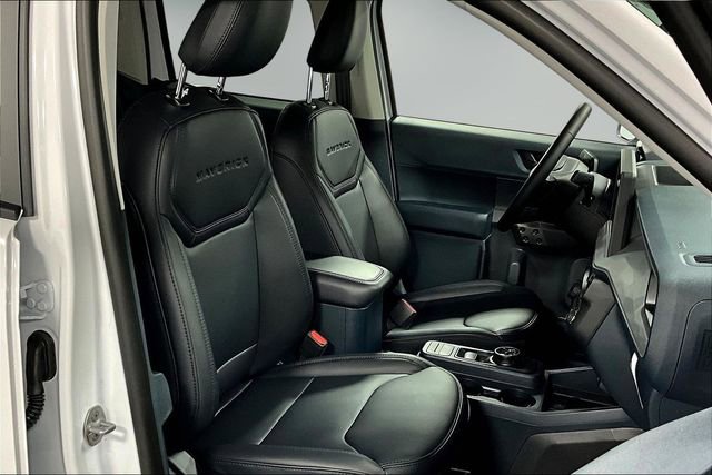 New 2026 Ford Maverick Lariat w/ Black Appearance Package AWD/4WD image 11