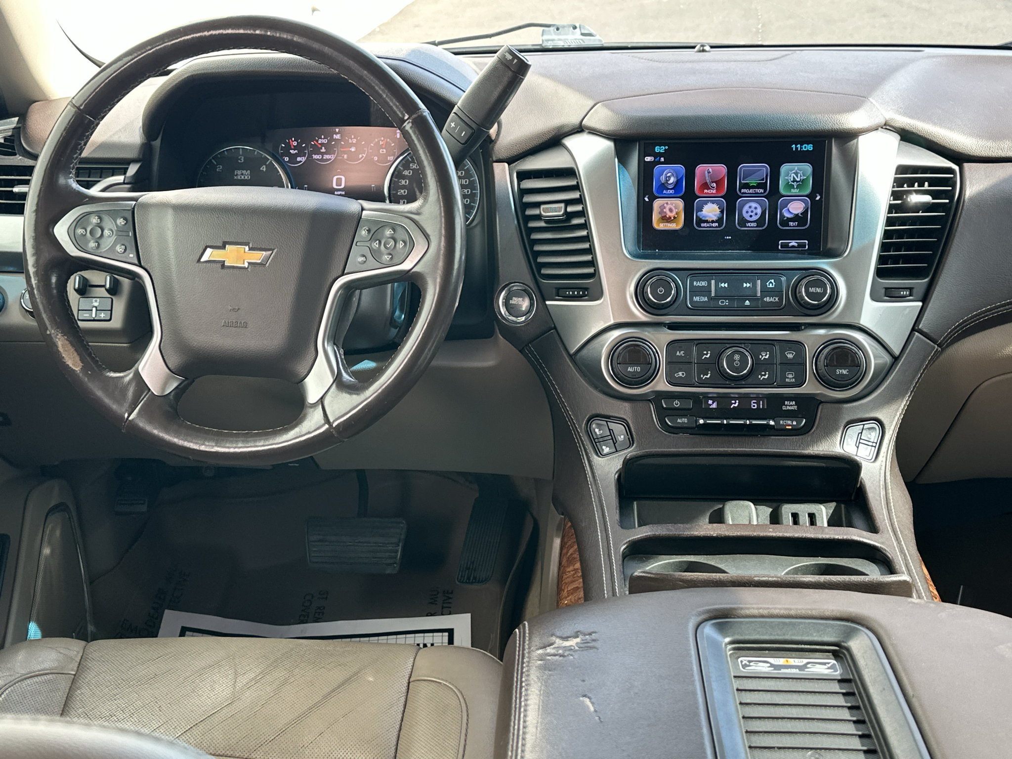 Used 2017 Chevrolet Suburban Premier AWD/4WD image 9