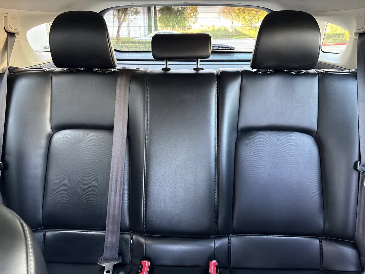 Used 2015 Lexus CT 200h FWD image 28