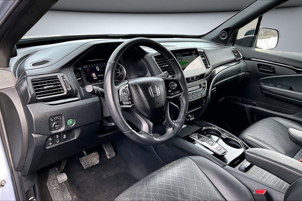 Used 2022 Honda Passport Elite image 16