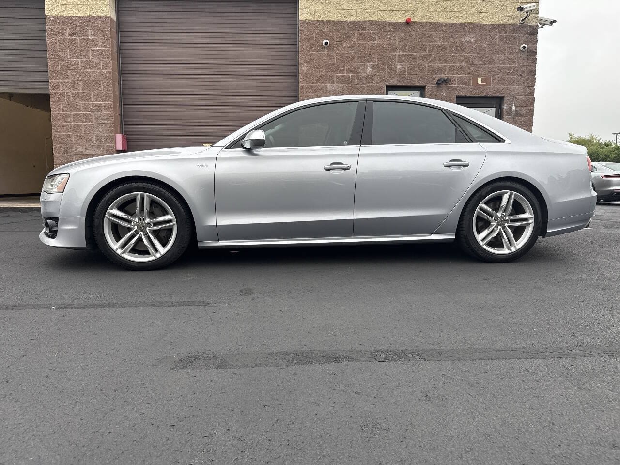 Used 2015 Audi S8 w/ S8 Driver Assistance Package AWD/4WD image 32