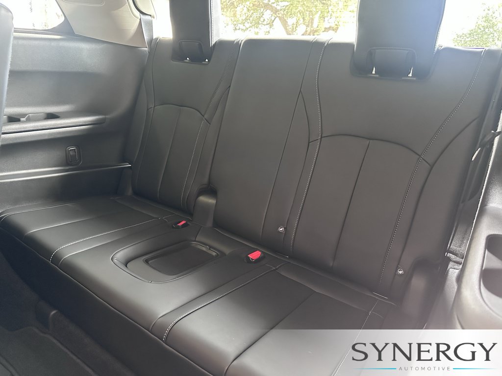 Certified 2026 INFINITI QX60 Luxe w/ Cargo Package FWD image 32