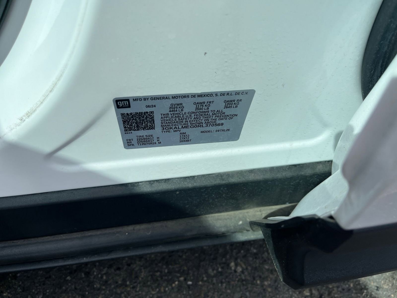 Used 2024 GMC Terrain SLE image 31