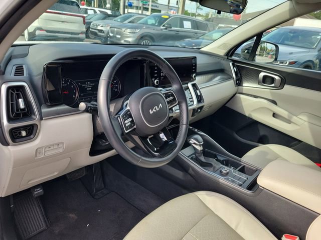 Used 2022 Kia Sorento S w/ Panoramic Sunroof Package FWD image 12
