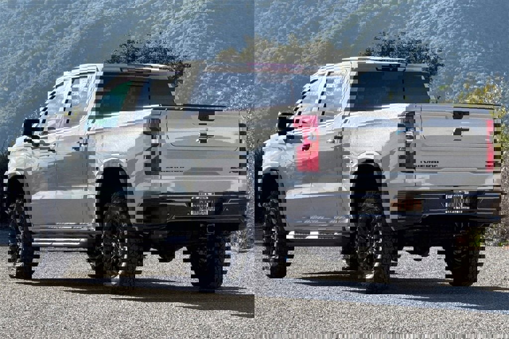 New 2026 Chevrolet Silverado 1500 ZR2 w/ Dark Appearance Package image 6