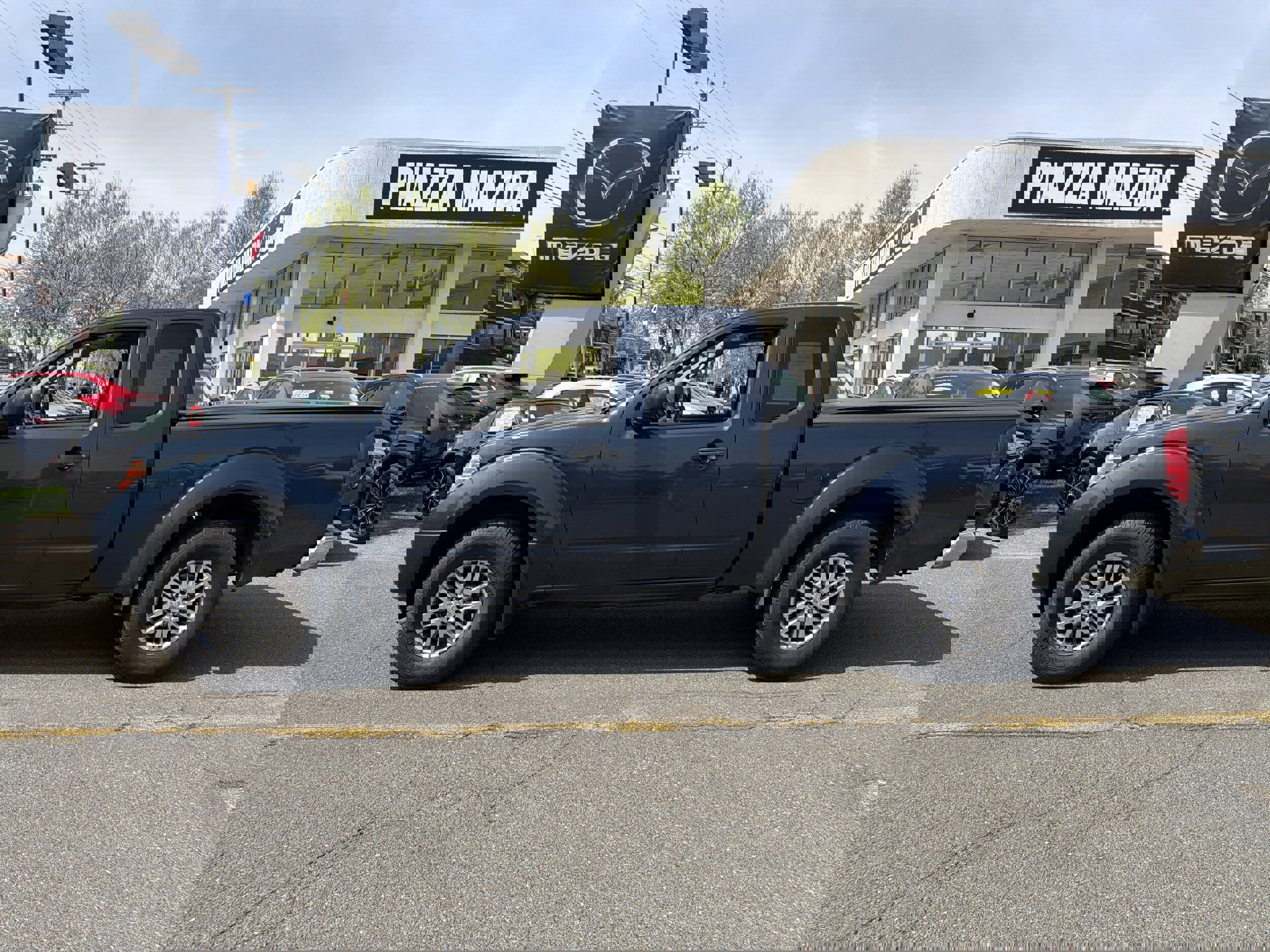 Used 2017 Nissan Frontier SV AWD/4WD image 3