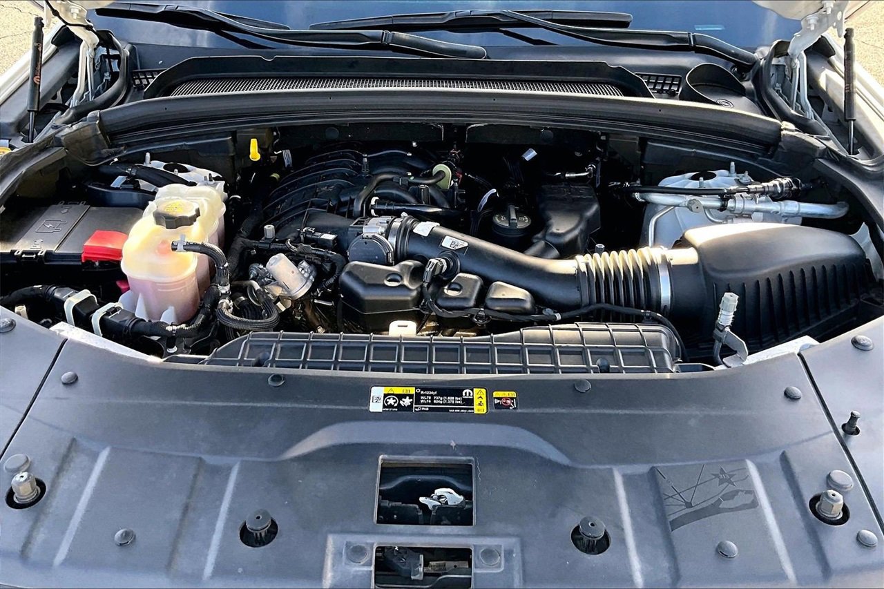 Certified 2022 Jeep Grand Cherokee L Laredo image 37