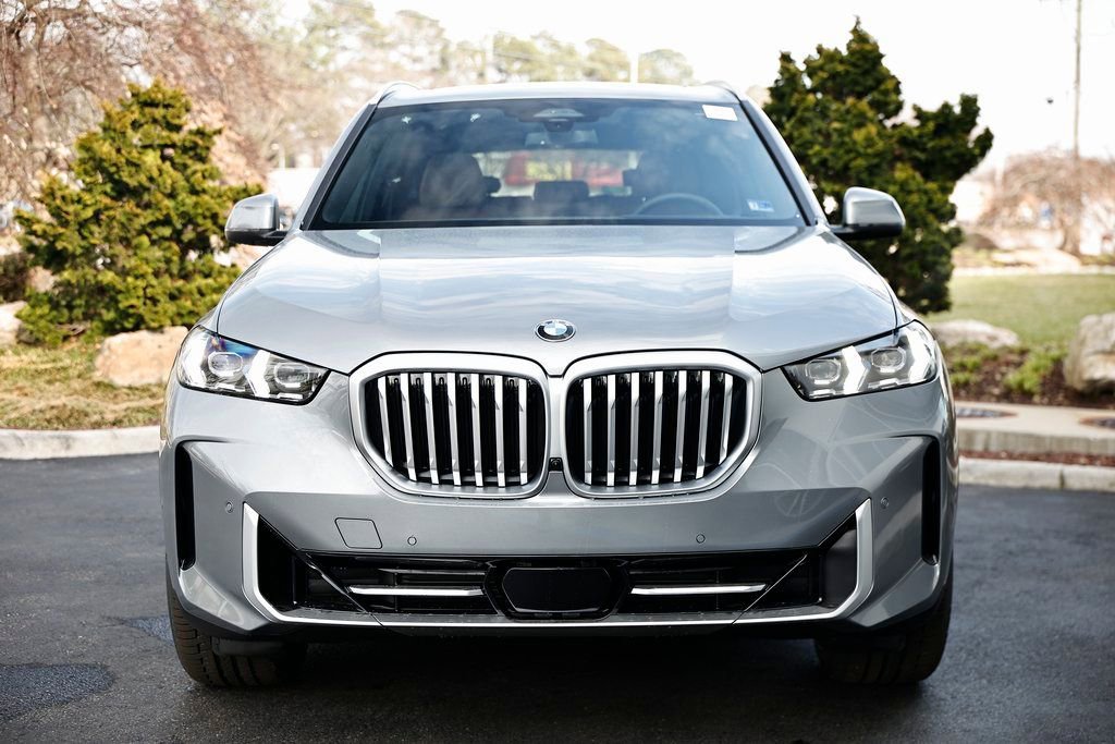 New 2026 BMW X5 xDrive40i w/ Executive Package image 13