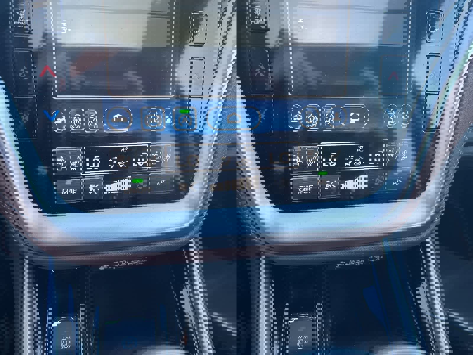 Used 2024 Subaru Outback Touring image 38