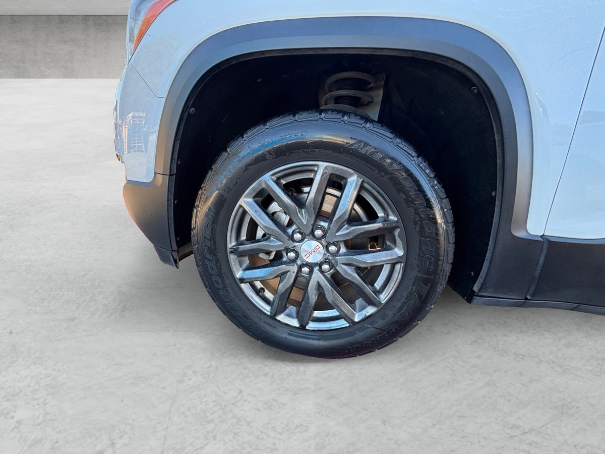 Used 2019 GMC Acadia SLT image 24