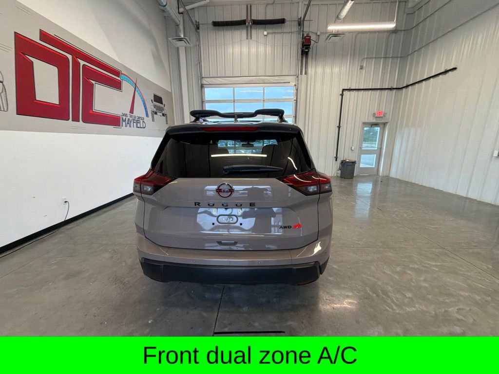 Used 2025 Nissan Rogue SV w/ Rock Creek Premium Package AWD/4WD image 4