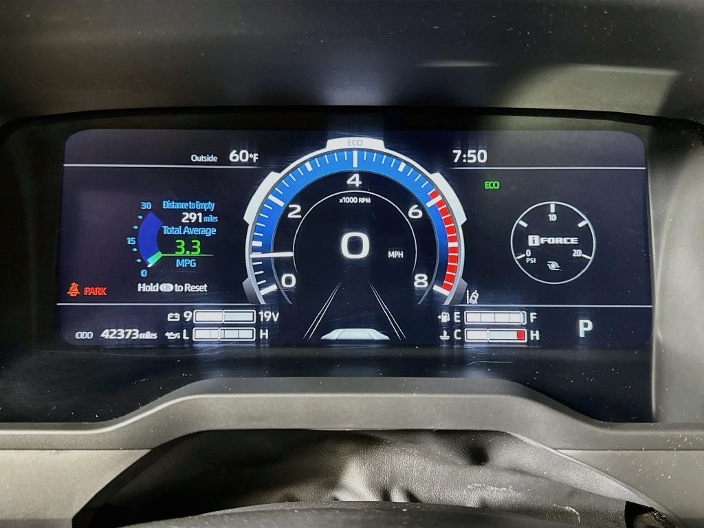 Used 2024 Toyota Tundra Limited w/ TRD Off-Road Package AWD/4WD image 30