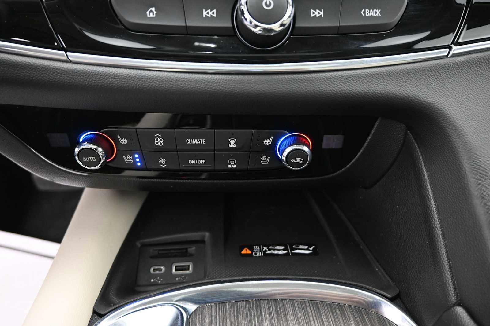 Used 2023 Buick Enclave Avenir w/ Avenir Technology Package image 15