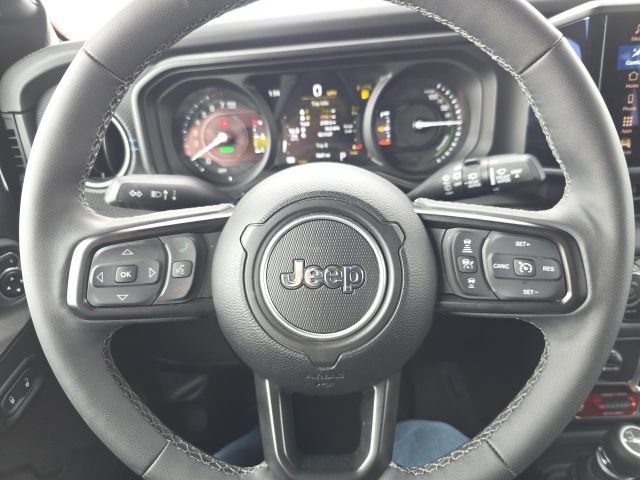 Used 2025 Jeep Wrangler Unlimited Rubicon 4xe w/ Safety Group image 19