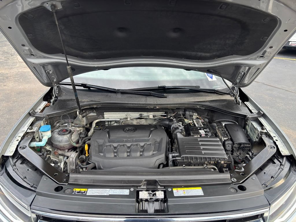 Used 2022 Volkswagen Tiguan SE AWD/4WD image 10