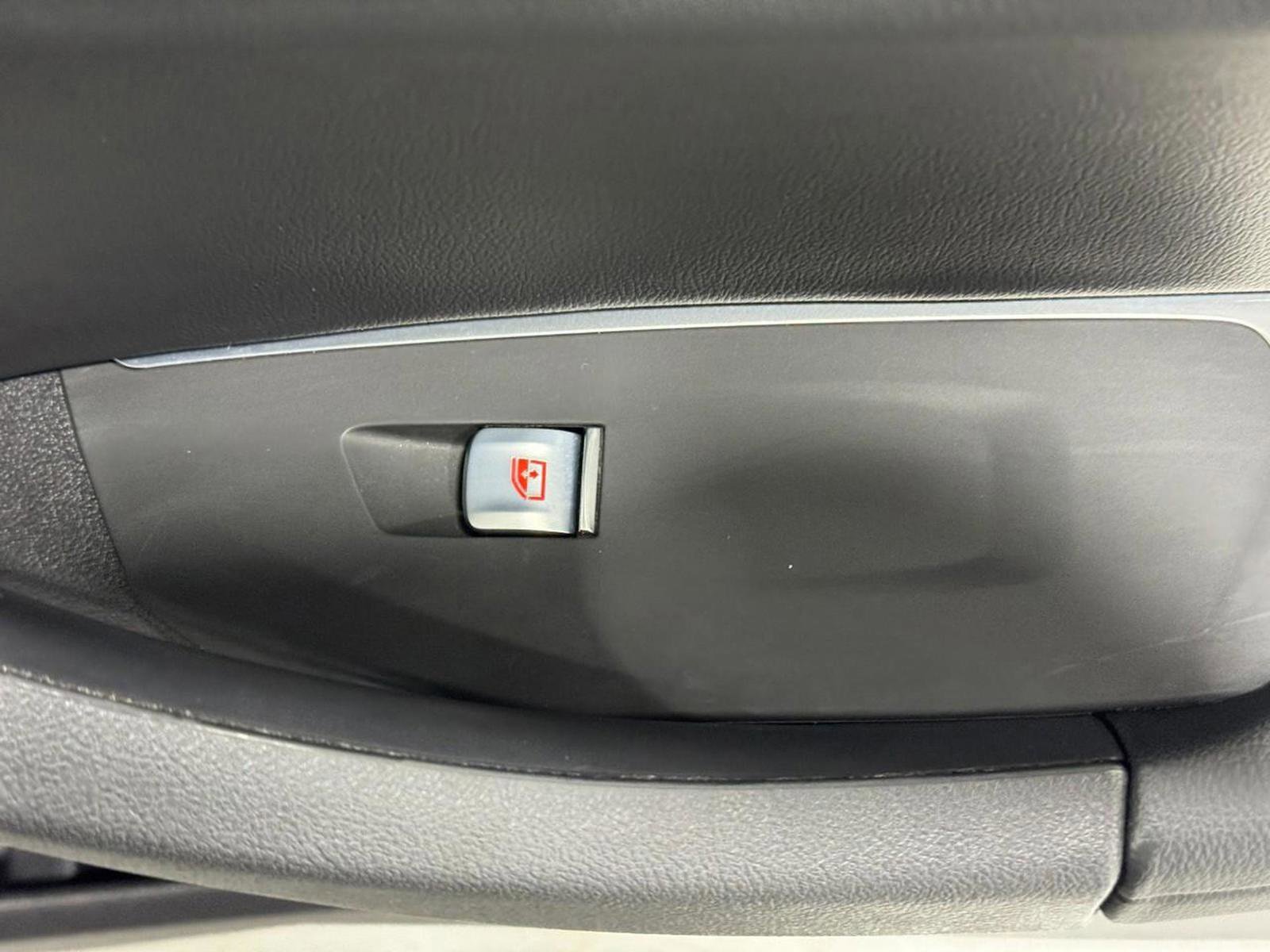 Used 2023 BMW X4 xDrive30i w/ M Sport Package image 24