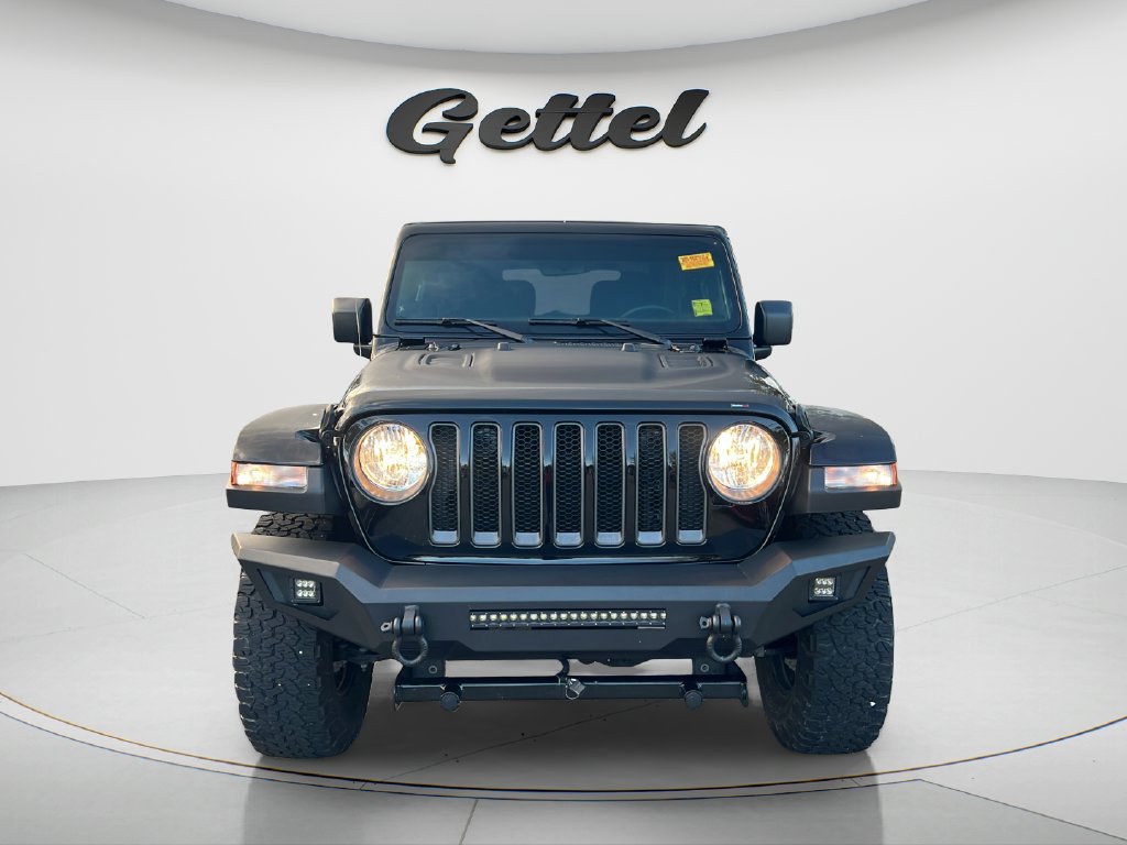 Used 2023 Jeep Wrangler Rubicon w/ Cold Weather Group AWD/4WD image 2
