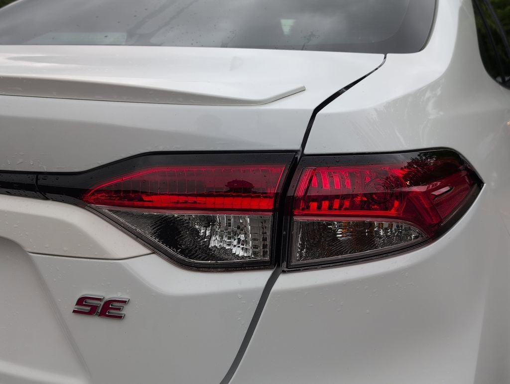 Used 2020 Toyota Corolla SE FWD image 7