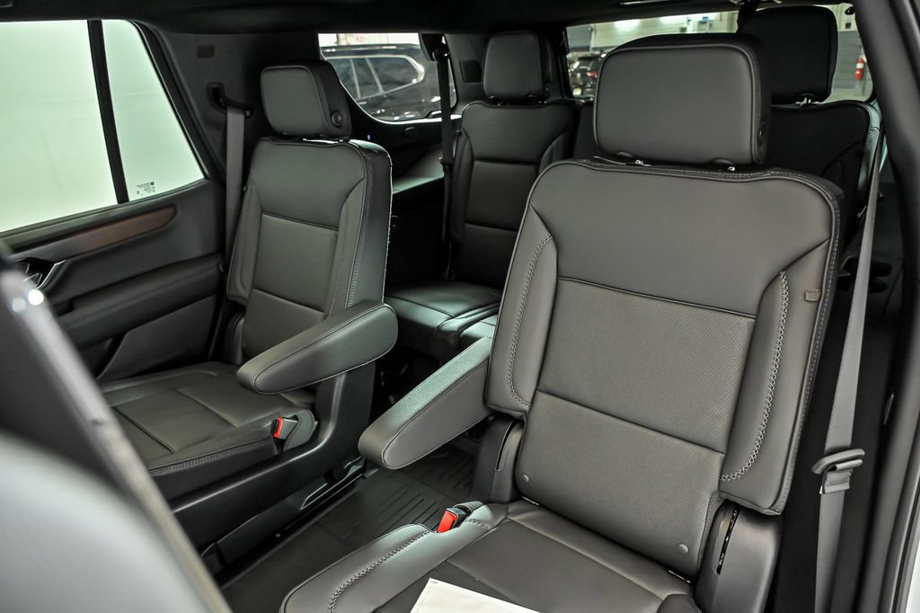 New 2026 GMC Yukon Denali w/ Denali Reserve Package AWD/4WD image 11