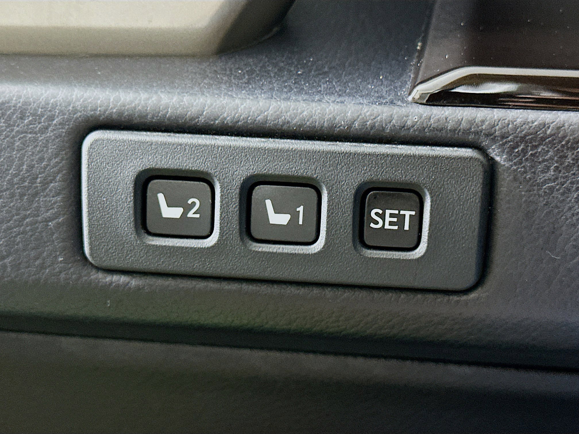 Used 2016 Lexus GX 460 4WD 4dr image 26