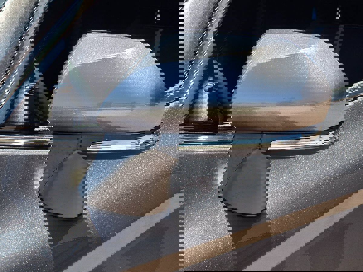 Used 2020 Toyota Camry XSE image 8