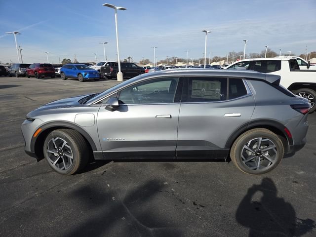 New 2026 Chevrolet Equinox EV LT image 21