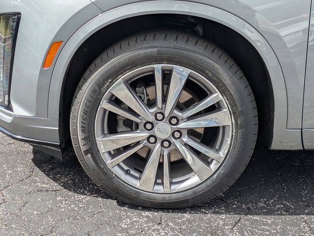 Certified 2024 Cadillac XT6 Premium Luxury AWD/4WD image 11