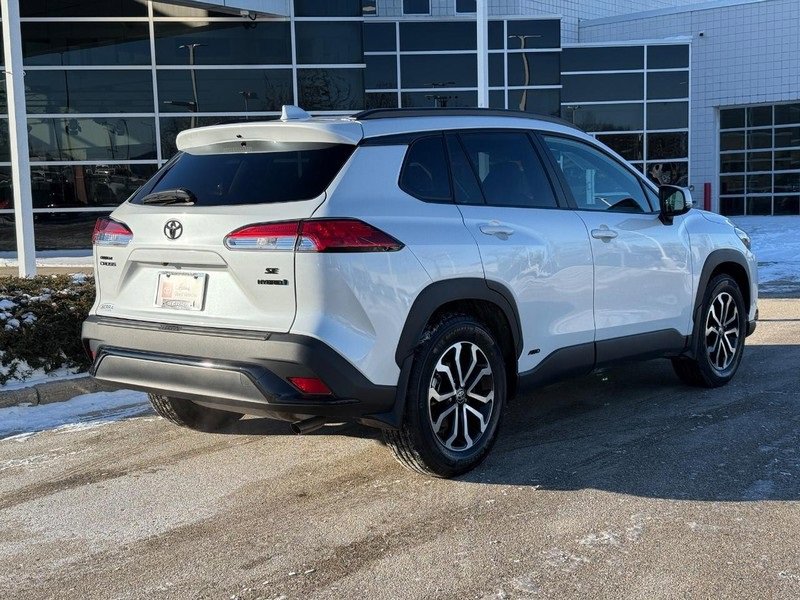 Used 2024 Toyota Corolla Cross SE w/ Moonroof Package image 3