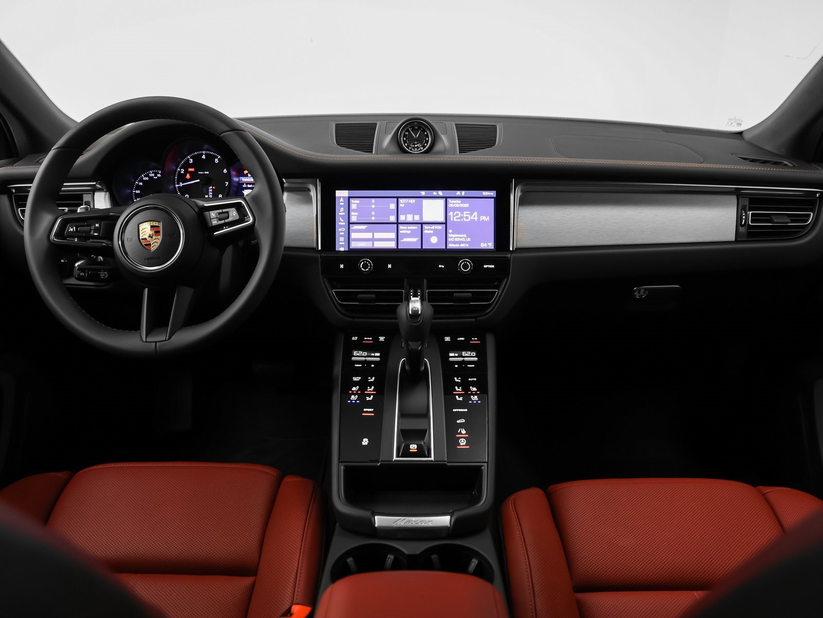 Used 2025 Porsche Macan image 28