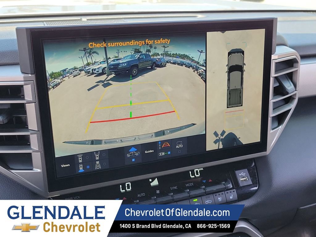 Used 2025 Toyota Tundra Limited AWD/4WD image 29