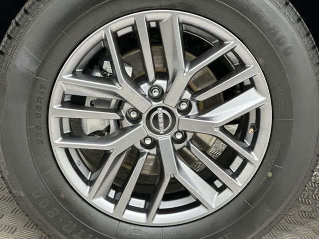 Used 2024 Nissan Rogue S image 11