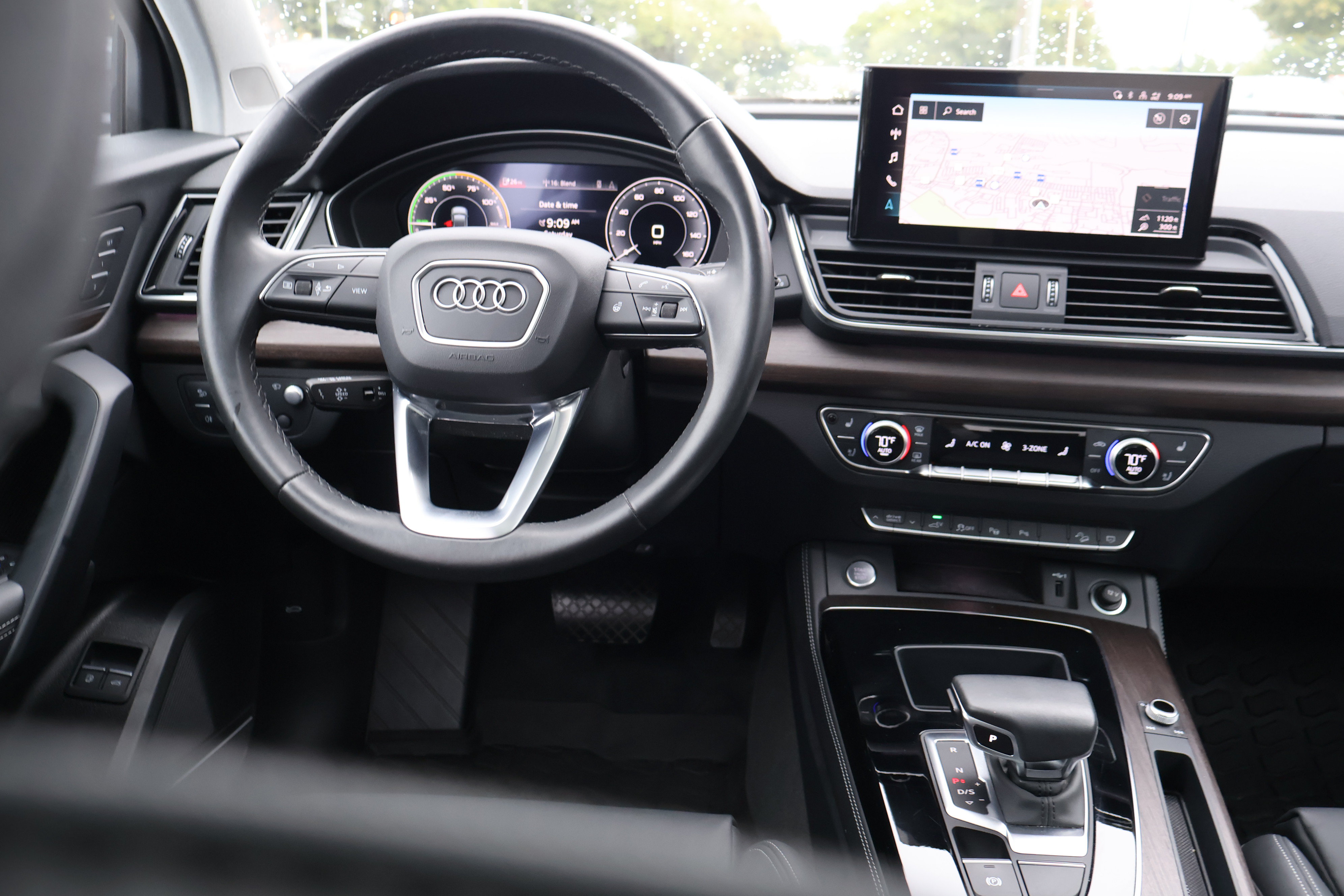 Used 2023 Audi Q5 e Prestige AWD/4WD image 21
