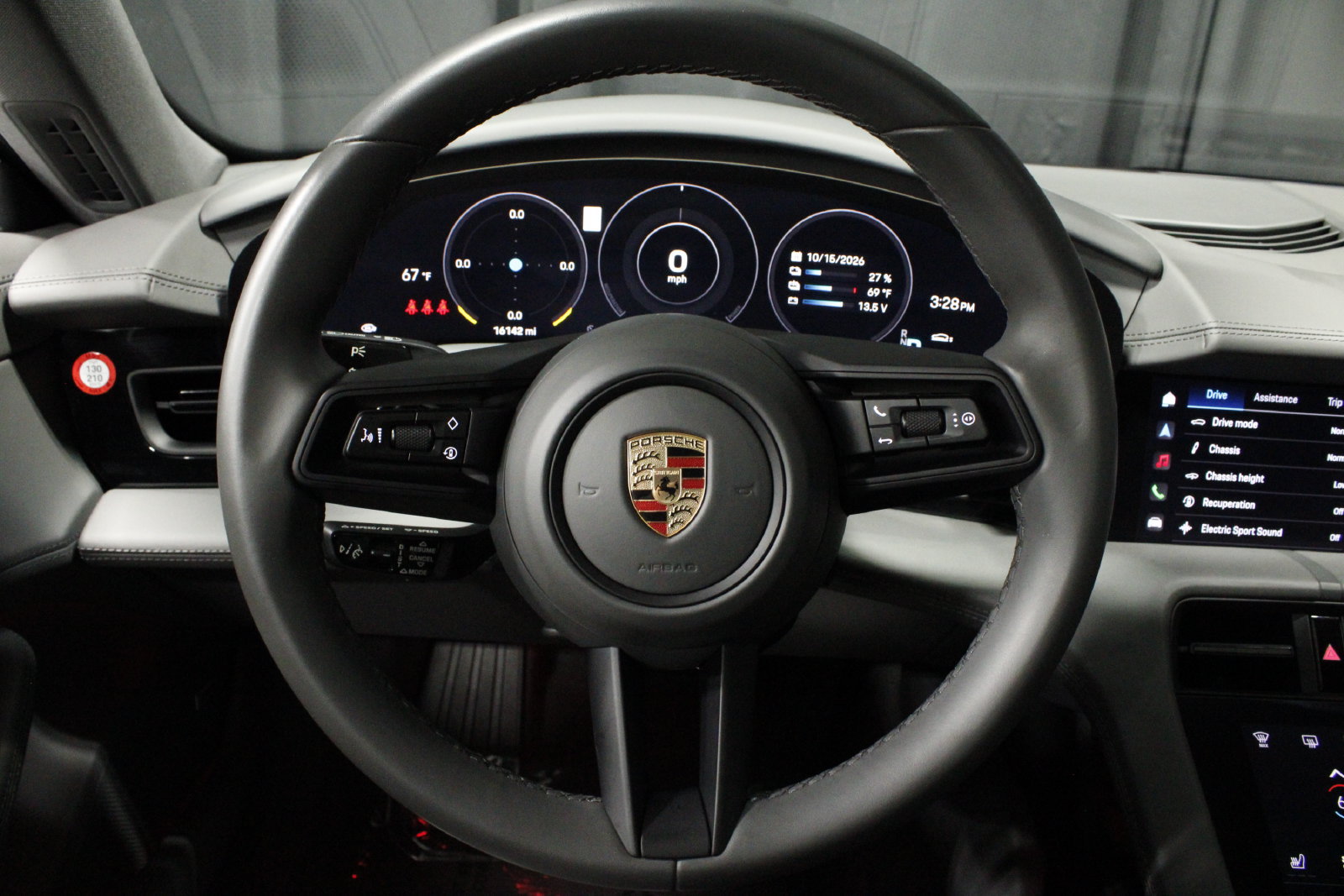 Certified 2023 Porsche Taycan 4S AWD/4WD image 22
