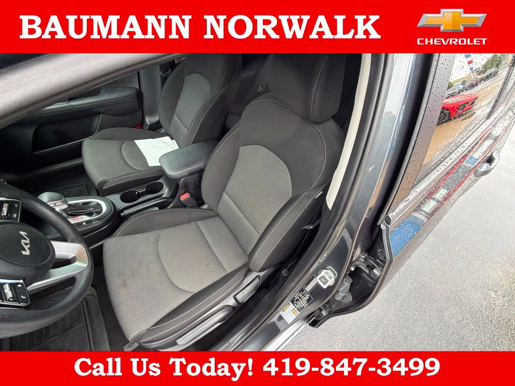 Used 2024 Kia Forte LXS w/ LXS Technology Package FWD image 14