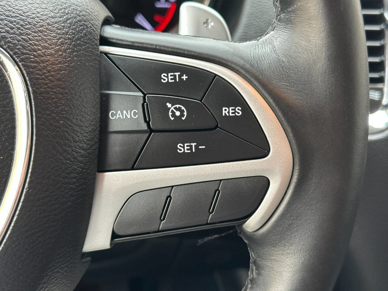 Used 2016 Dodge Durango Limited w/ Nav & Power Liftgate Group image 39