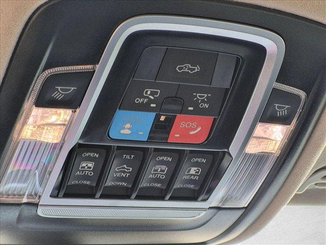 Used 2025 RAM 1500 Tungsten AWD/4WD image 14