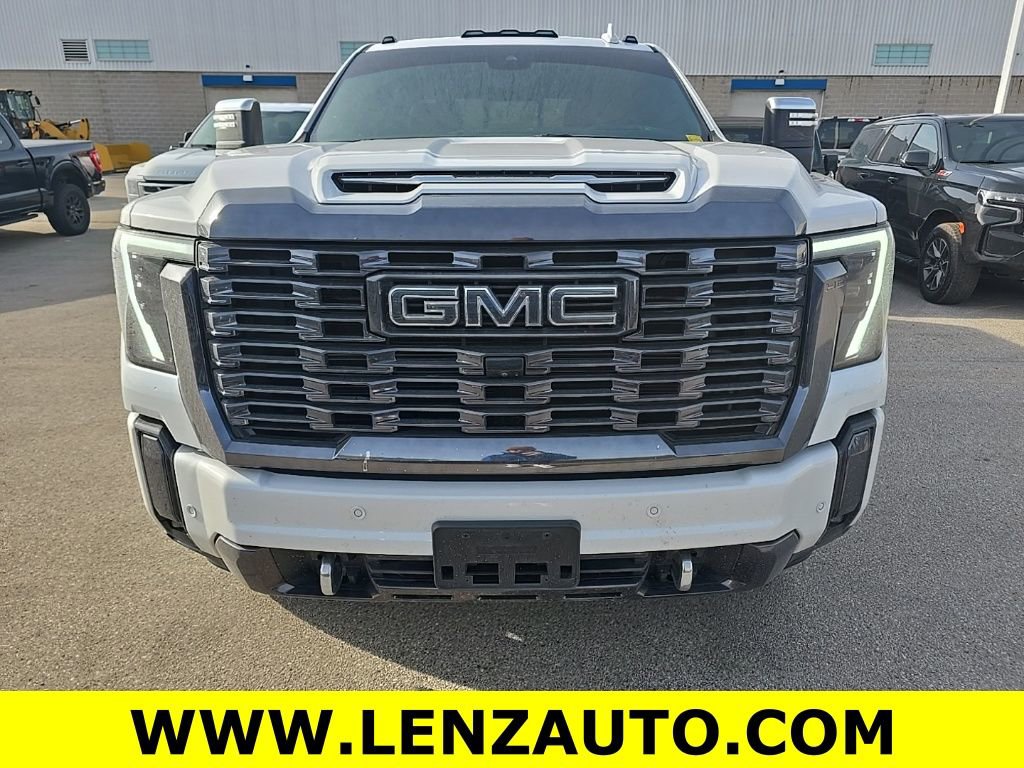 Used 2024 GMC Sierra 2500 Denali Ultimate w/ Max Trailering Package image 2